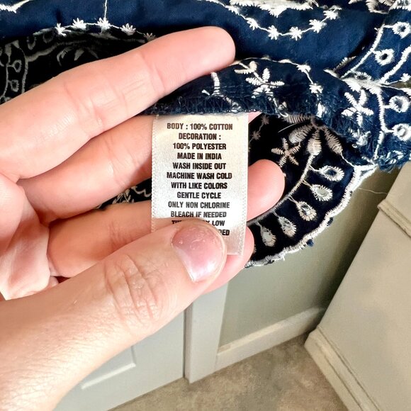 Crown & Ivy Navy Blue Eyelet Lace Scallop Hem Preppy Classic Peasant Top Size 3X - Picture 5 of 6